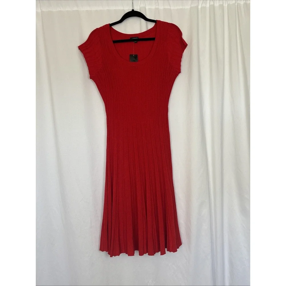Torrid Red Ribbed Short Sleeve Sweater Skater Dress NWT Size 00‎ 10724865 - Picture 2 of 12
